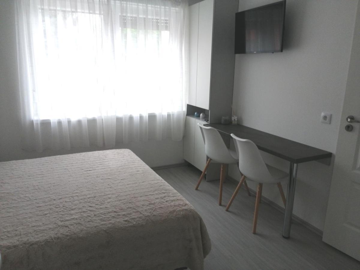 Werner Apartman Mohács Esterno foto