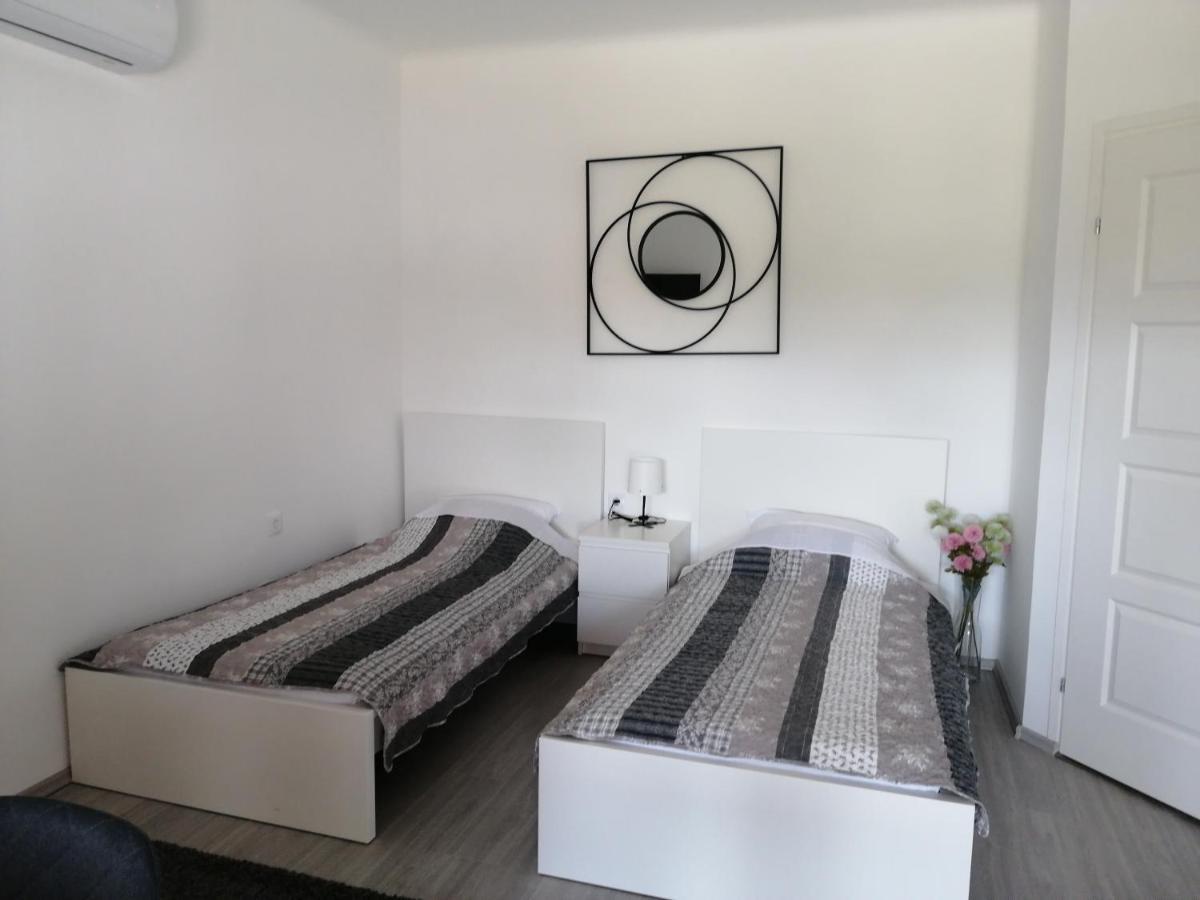 Werner Apartman Mohács Esterno foto